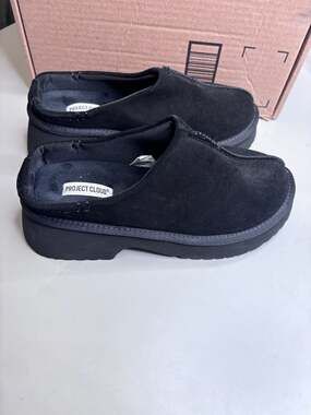 Project Cloud Women's Genuine Suede Platform Clogs in Black size 7
